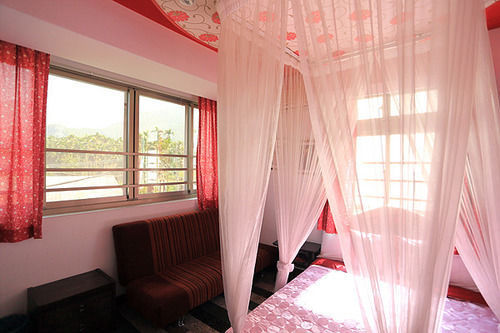 Sakura Homestay Nantou Exterior photo